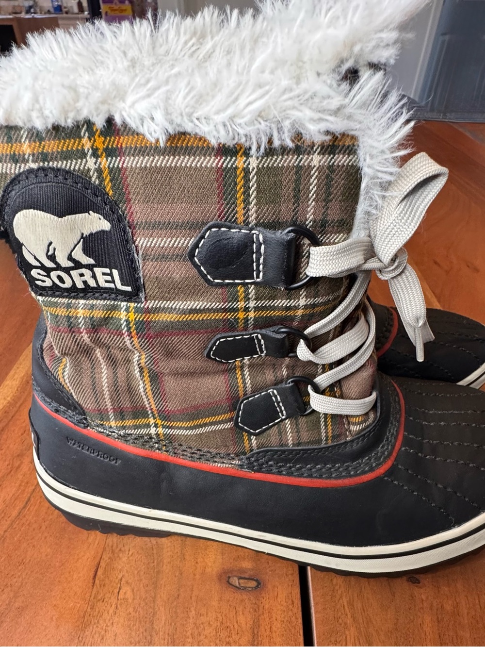 SOREL Tivoli Plaid Winter Boots Faux Fur Waterproof Après Ski